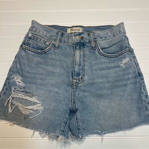 Madewell Mom Jean Short size 26